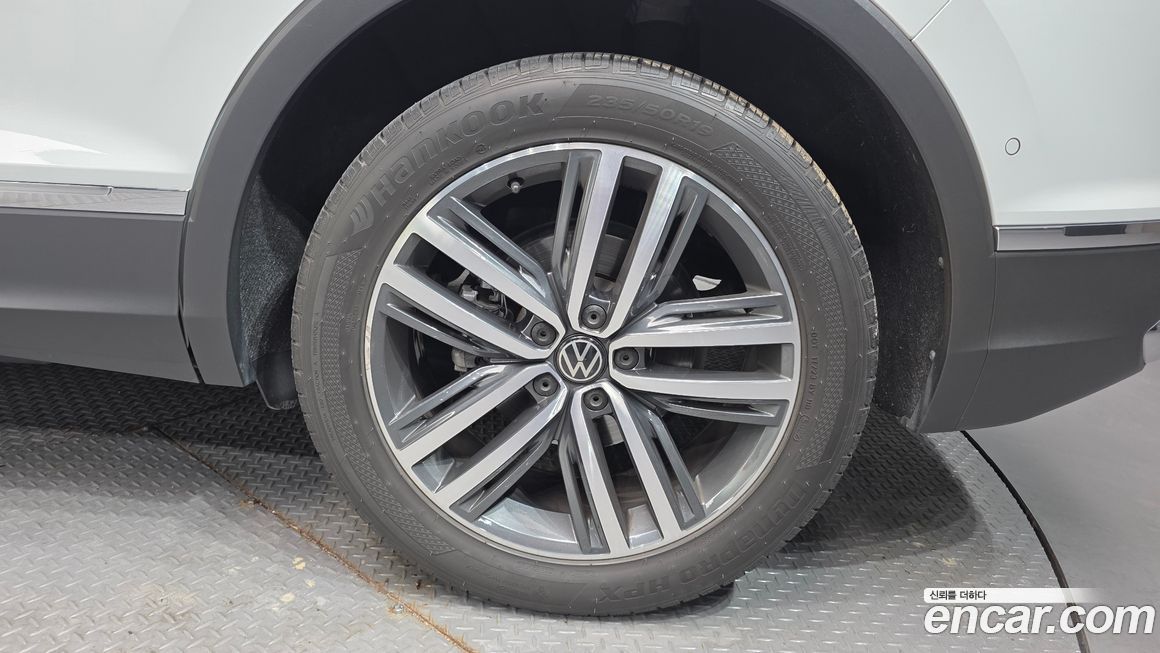 Volkswagen Tiguan 2.0 TDI Prestige, 2023