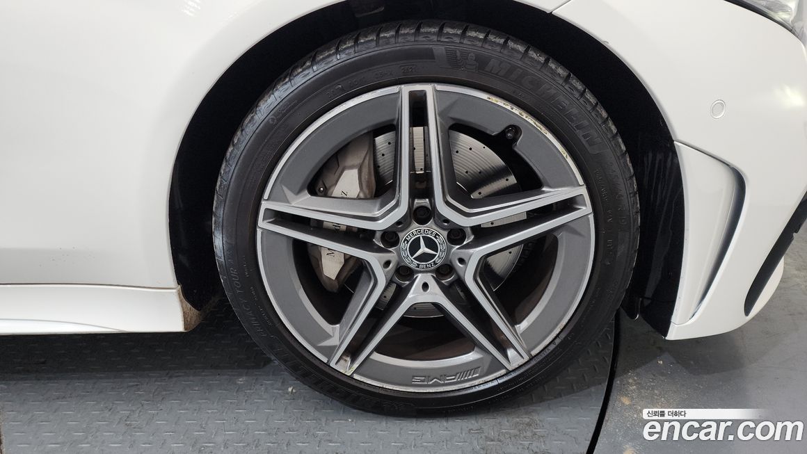Mercedes-Benz CLS-Class CLS300d 4MATIC, 2023