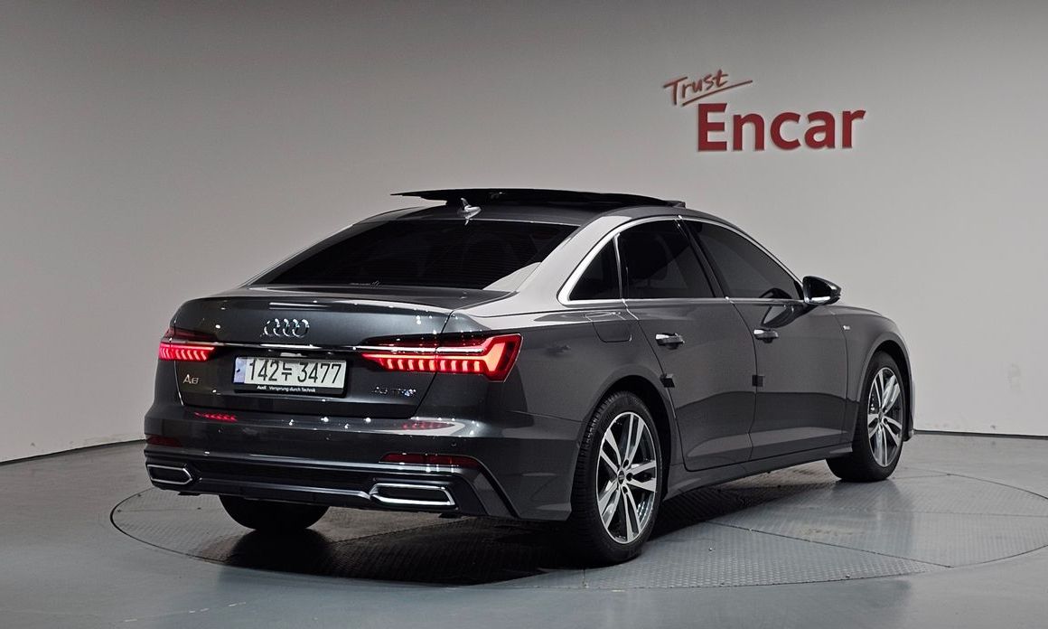 Audi A6 45 TFSI Premium, 2022