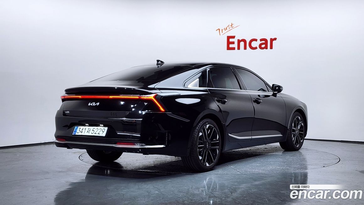 Kia K8 2.5 Gasoline 2WD, 2025