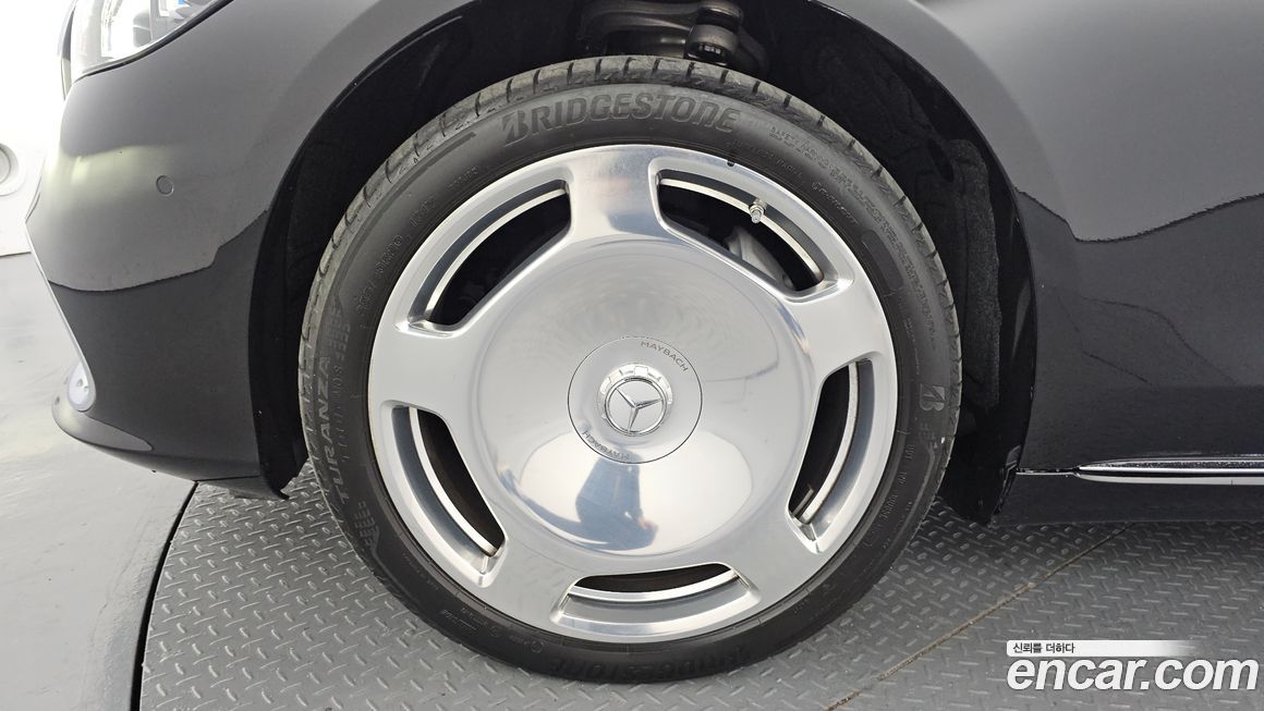 Mercedes-Benz S-Class Maybach S580 4MATIC, 2024