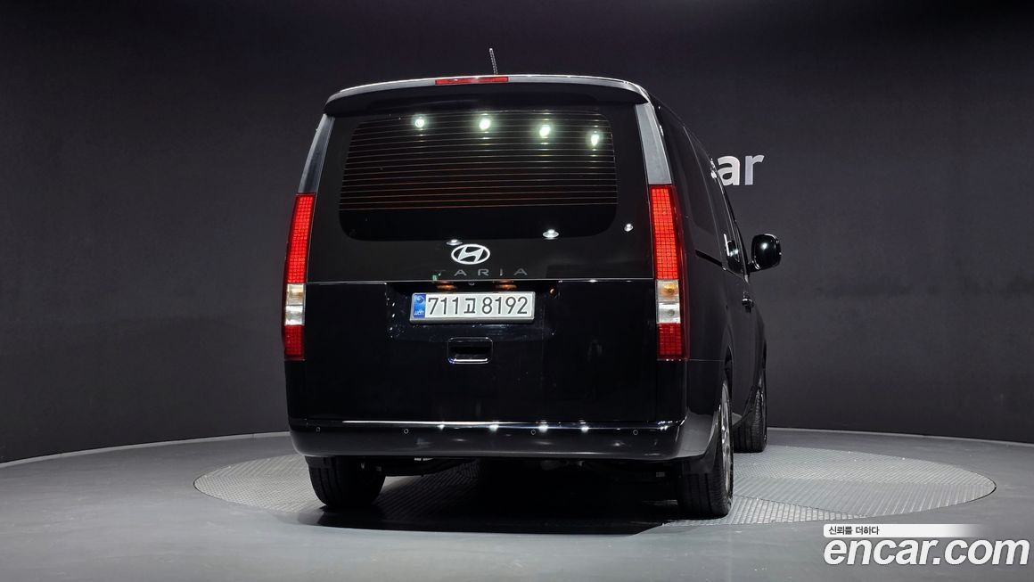 Hyundai Staria Tourer 11-Seater, 2025