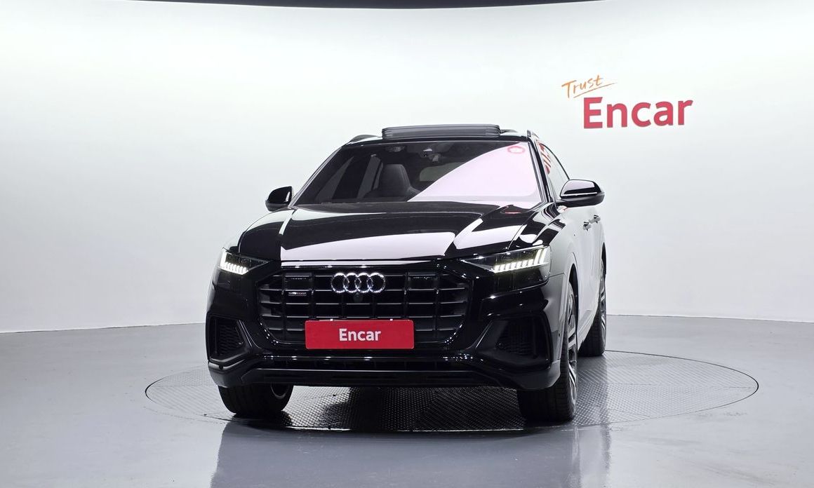 Audi Q8 55 TFSI Quattro Premium, 2023
