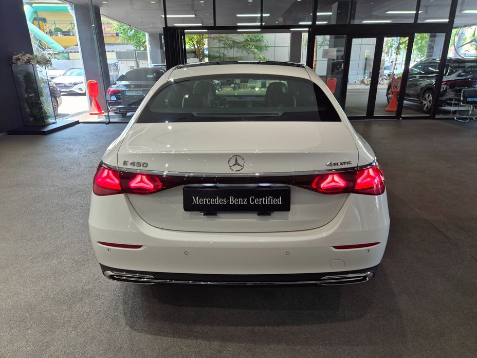 Mercedes-Benz E-Class E450 4MATIC Exclusive, 2025