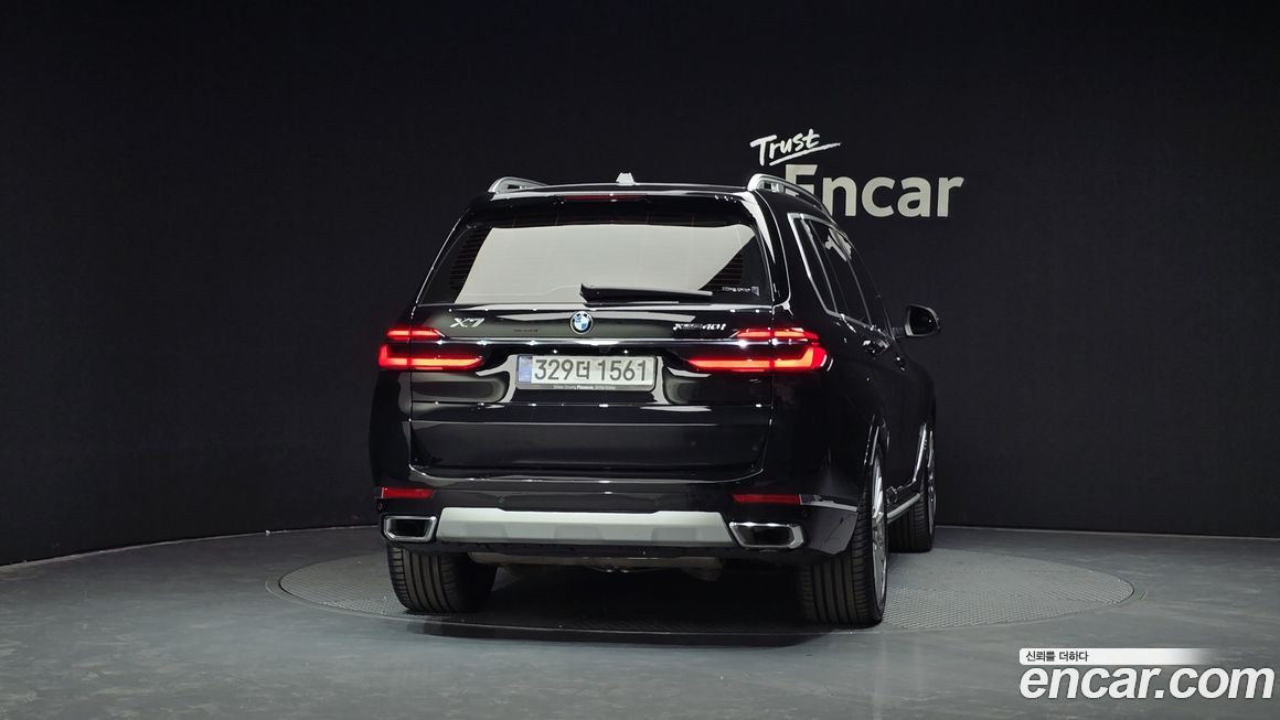 BMW X7 xDrive 40i Design Pure Excellence 6-Seater, 2025