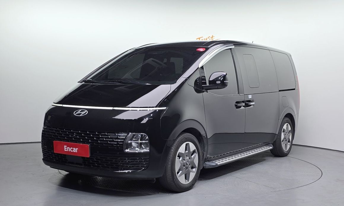 Hyundai Staria Tourer 9-Seater, 2025