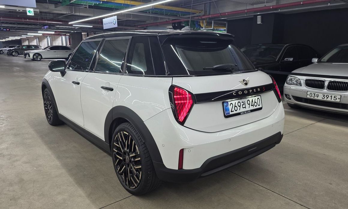 Mini Cooper 5 Door Favoured, 2025
