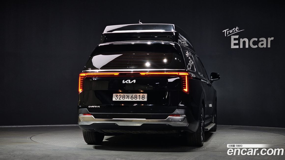 Kia Carnival 9-Seater Hi Limousine (Special Vehicle), 2025