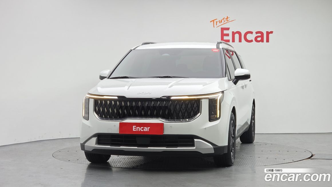 Kia Carnival 9-Seater Prestige, 2024