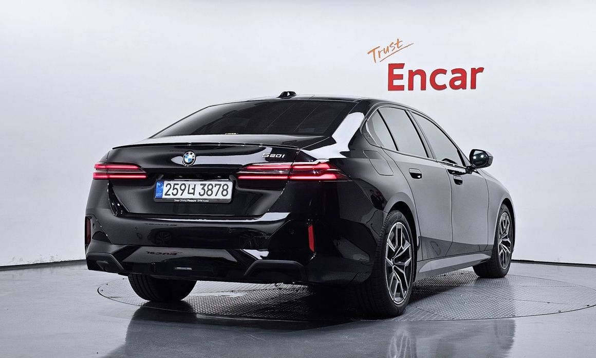 BMW 5-Series 520i Special Edition, 2026