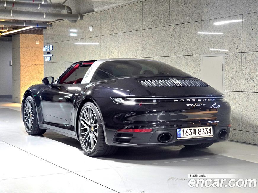 Porsche 911 Targa 4S, 2024