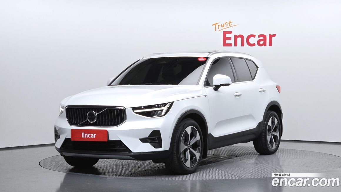 Volvo XC40 B4 Ultimate Bright, 2023