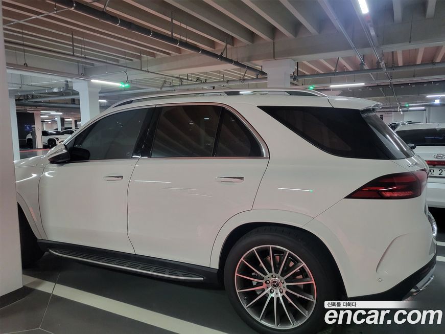 Mercedes-Benz GLE-Class GLE450 4MATIC AMG Line, 2025