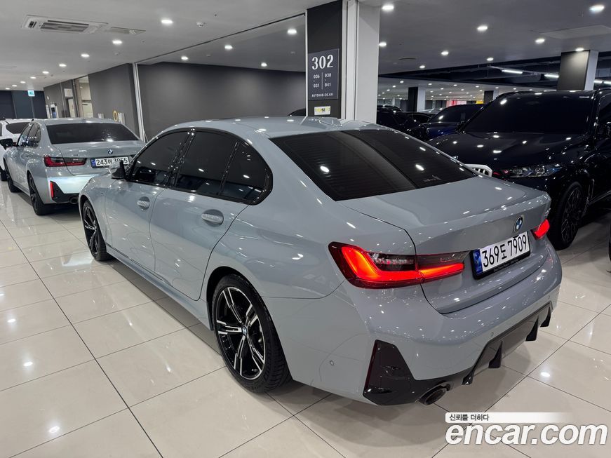 BMW 3-Series 320i M Sport, 2023