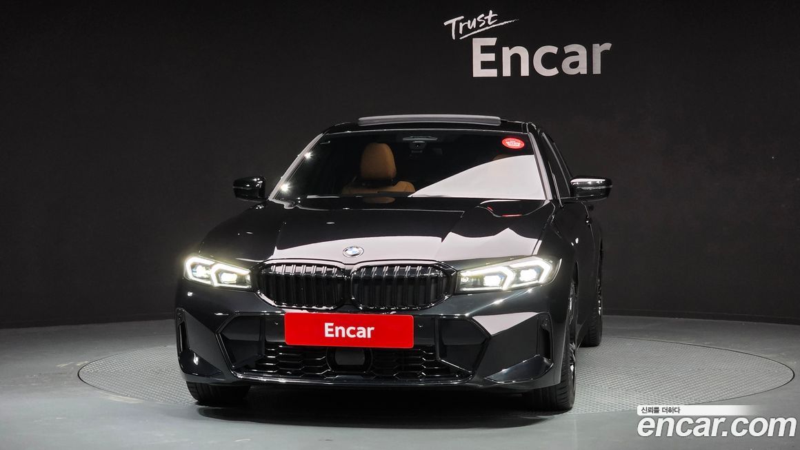 BMW 3-Series 320i M Sport, 2025