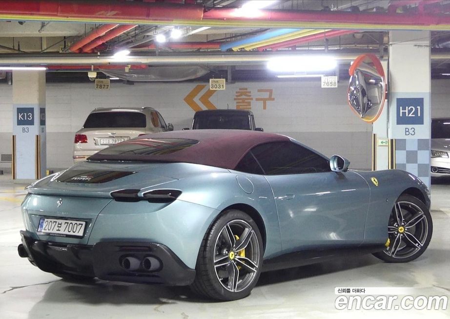 Ferrari Roma 3.9 Spider, 2025