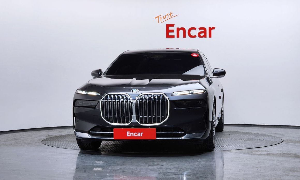 BMW 7-Series 740i sDrive Design Pure Excellence, 2023