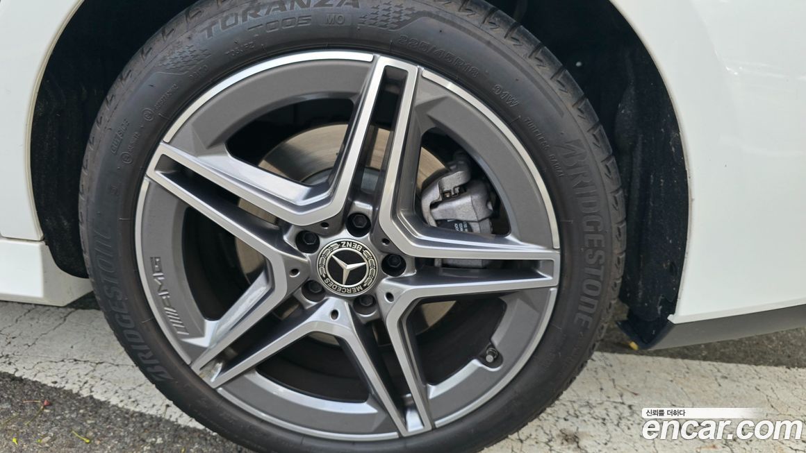 Mercedes-Benz CLA-Class CLA250 4MATIC, 2024