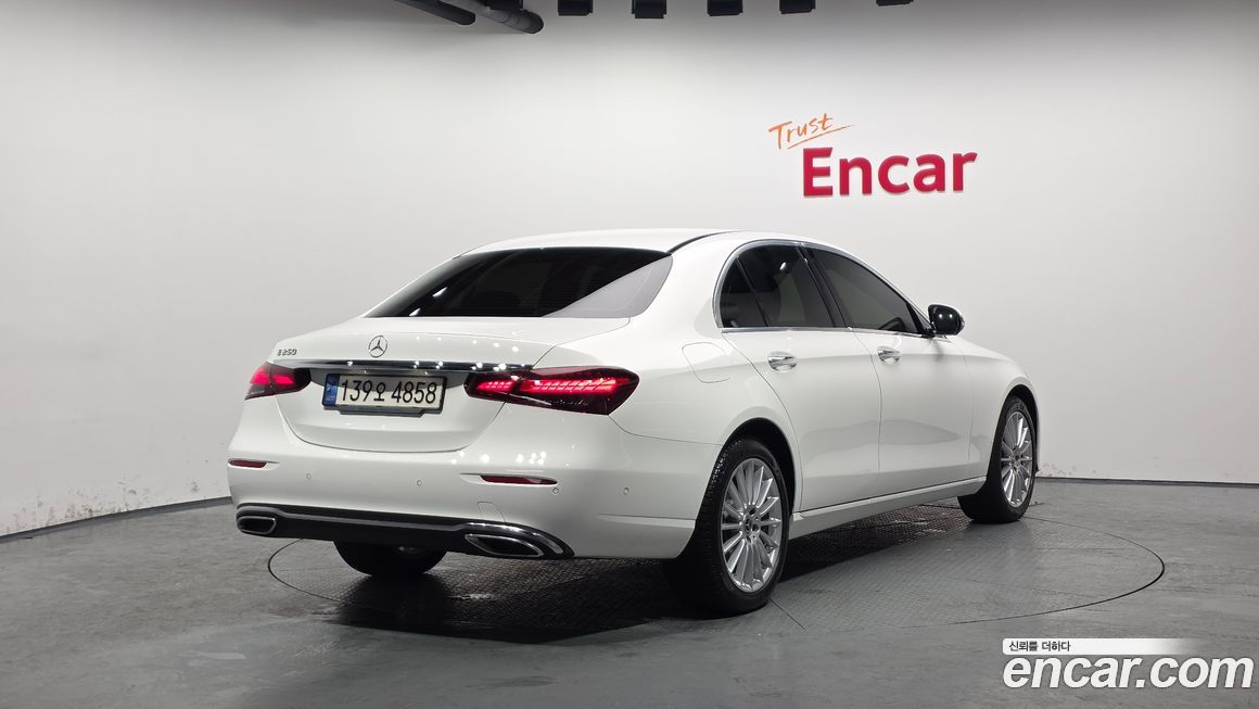 Mercedes-Benz E-Class E250 Exclusive, 2022