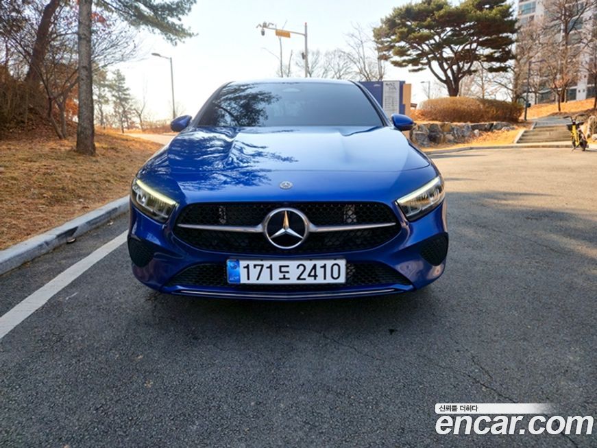 Mercedes-Benz A-Class A220 Sedan, 2025