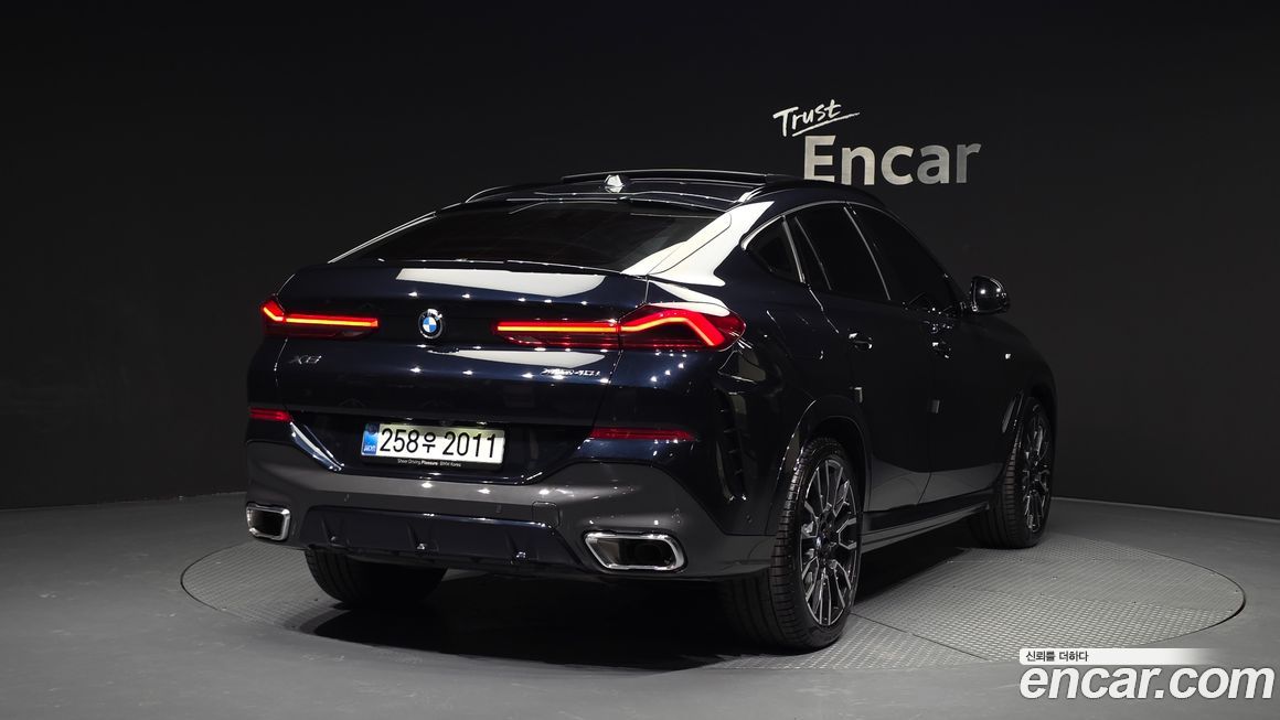 BMW X6 xDrive40i M Sport, 2025