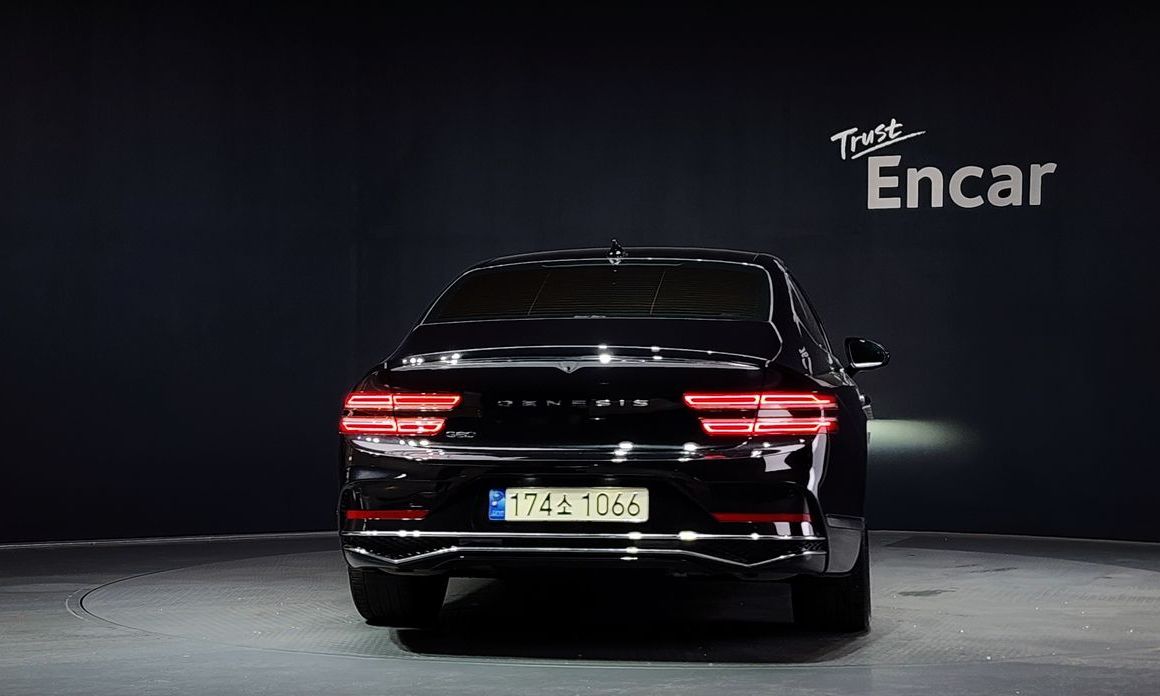Genesis G80 Gasoline 2.5 Turbo 2WD, 2025