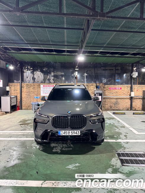 BMW X7 xDrive 40d M Sport 7 STR, 2025