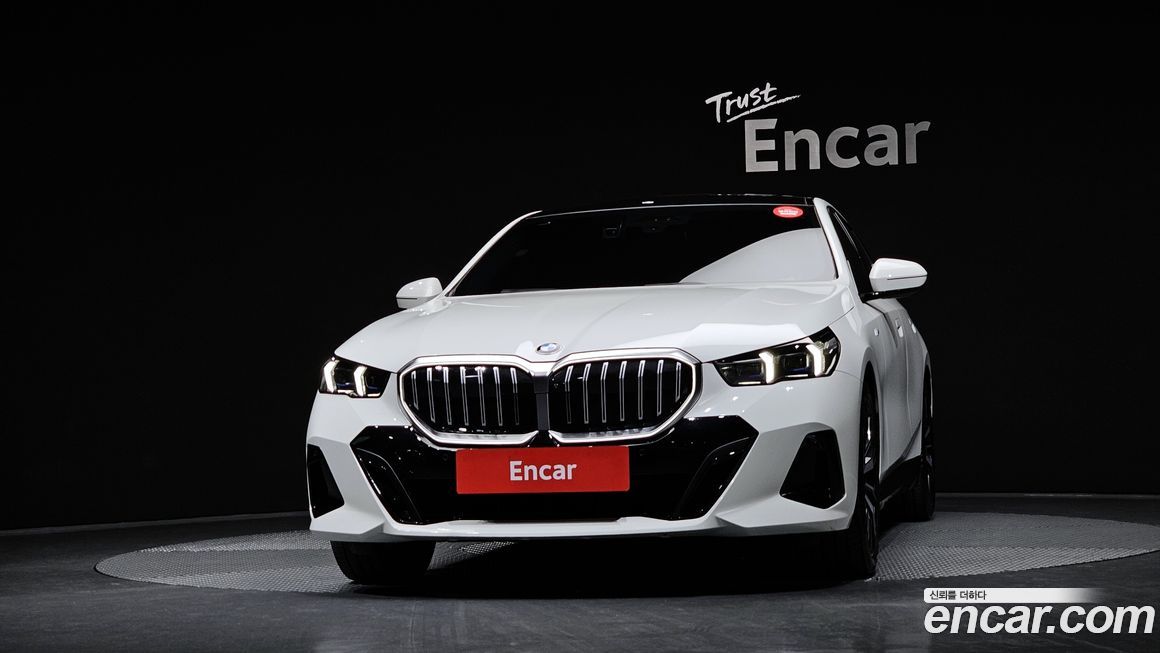 BMW 5-Series 530i xDrive M Sport, 2024