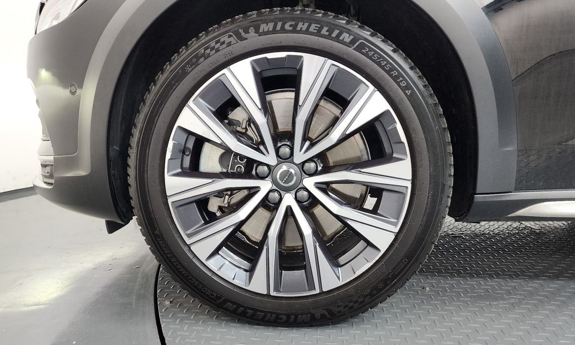 Volvo V90 B5 Ultimate AWD, 2024