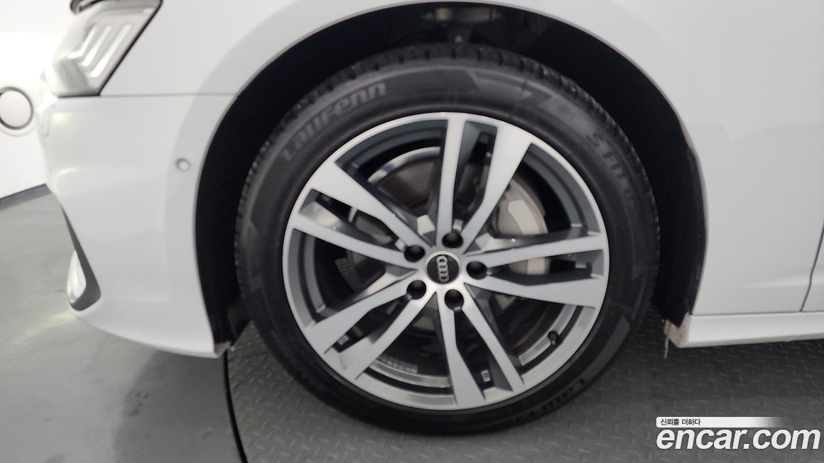 Audi A6 45 TFSI Quattro Premium, 2023