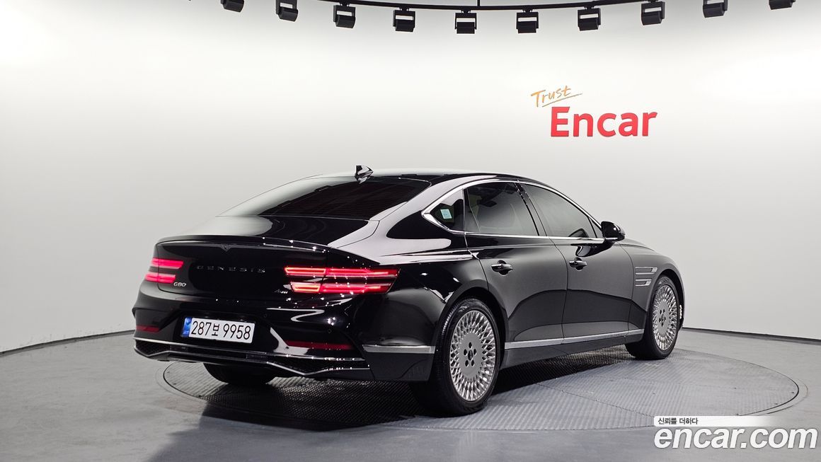 Genesis G80 Gasoline 2.5 Turbo AWD, 2025