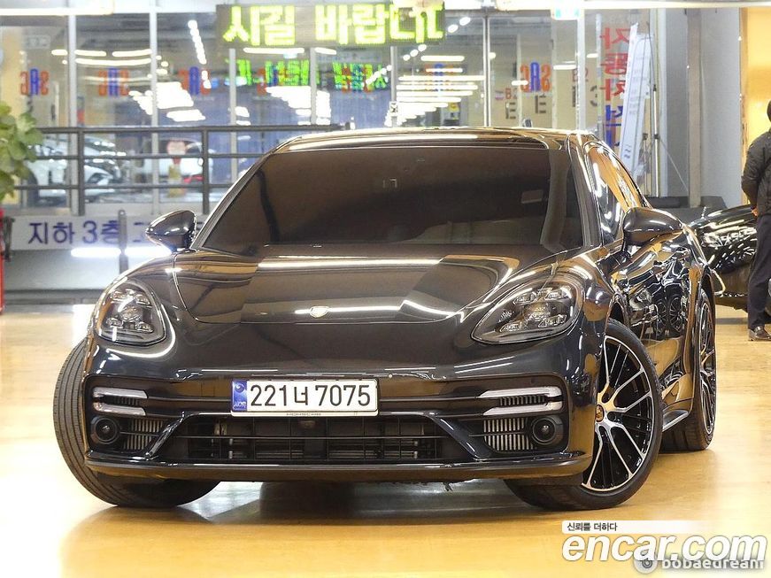 Porsche Panamera 4.0 GTS, 2023