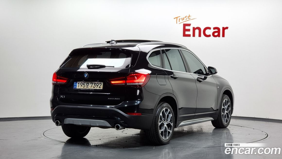 BMW X1 xDrive 20i xLine, 2022