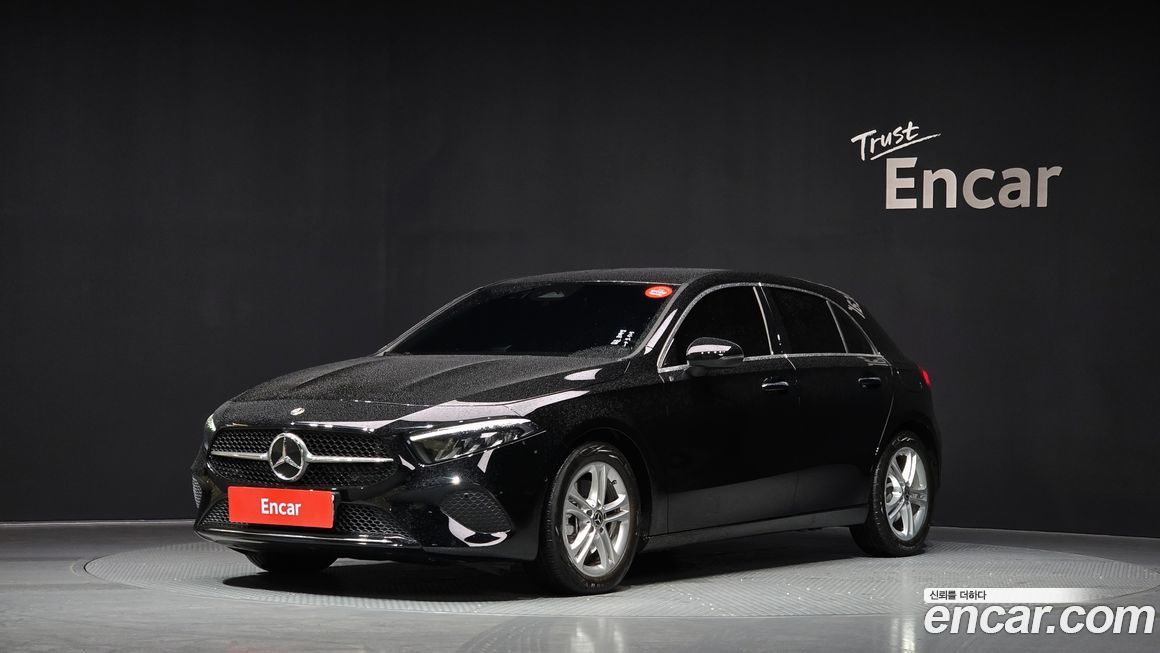 Mercedes-Benz A-Class A220 Hatchback, 2025