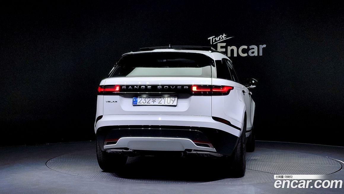 Land Rover Range Rover Velar 2.0 P250 Dynamic SE, 2025