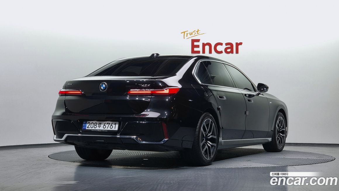 BMW 7-Series 740d xDrive M Sport, 2025