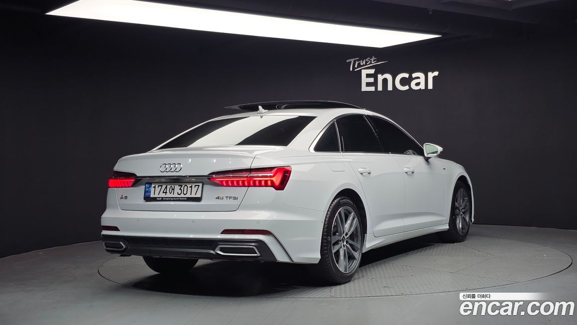 Audi A6 45 TFSI Premium, 2022