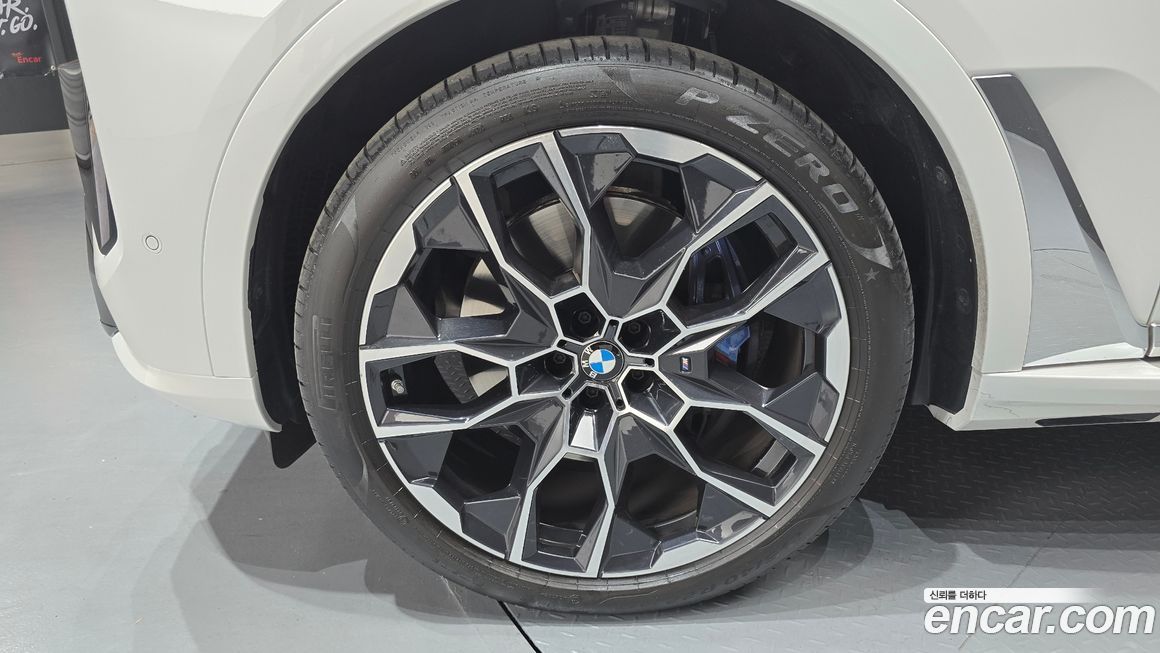 BMW X7 xDrive 40i M Sport 6STR, 2025