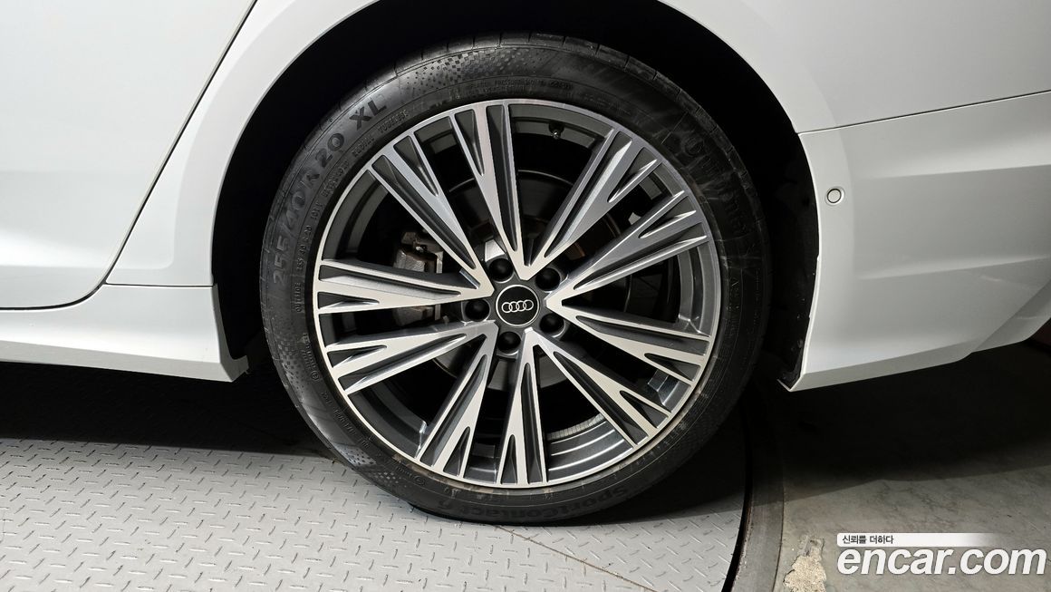 Audi A6 45 TFSI Quattro Premium, 2023