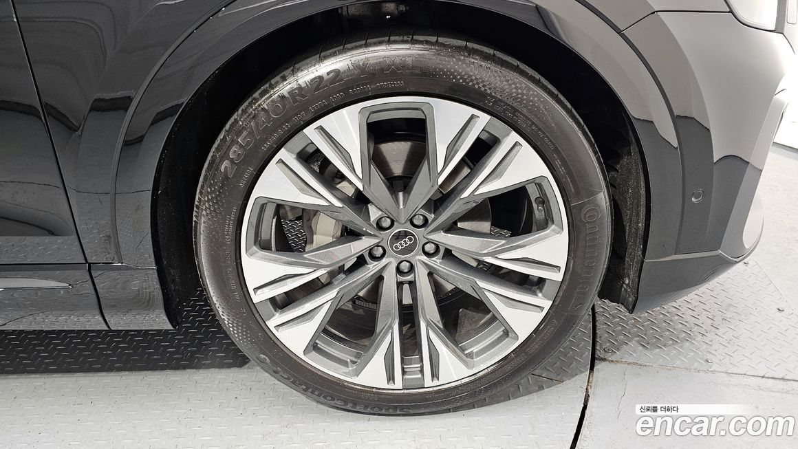 Audi Q8 50 TDI Quattro Premium, 2025