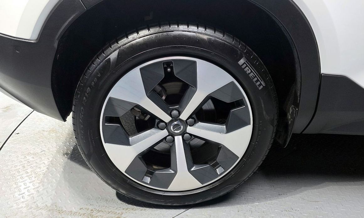 Volvo XC40 B4 Ultimate Bright, 2024