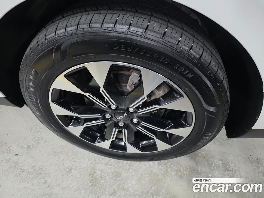 Kia Carnival 9-Seater Noblesse, 2023