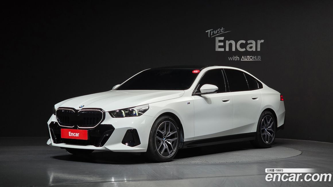 BMW 5-Series 520i M Sport, 2025