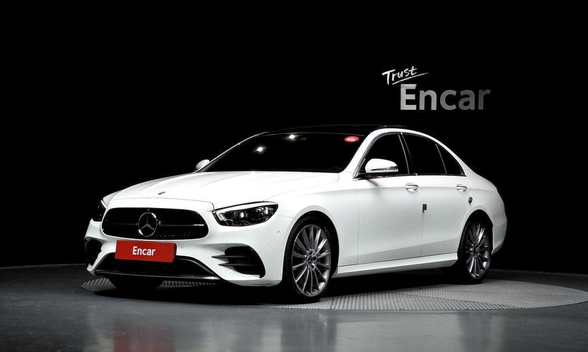 Mercedes-Benz E-Class E350 4MATIC AMG Line, 2022