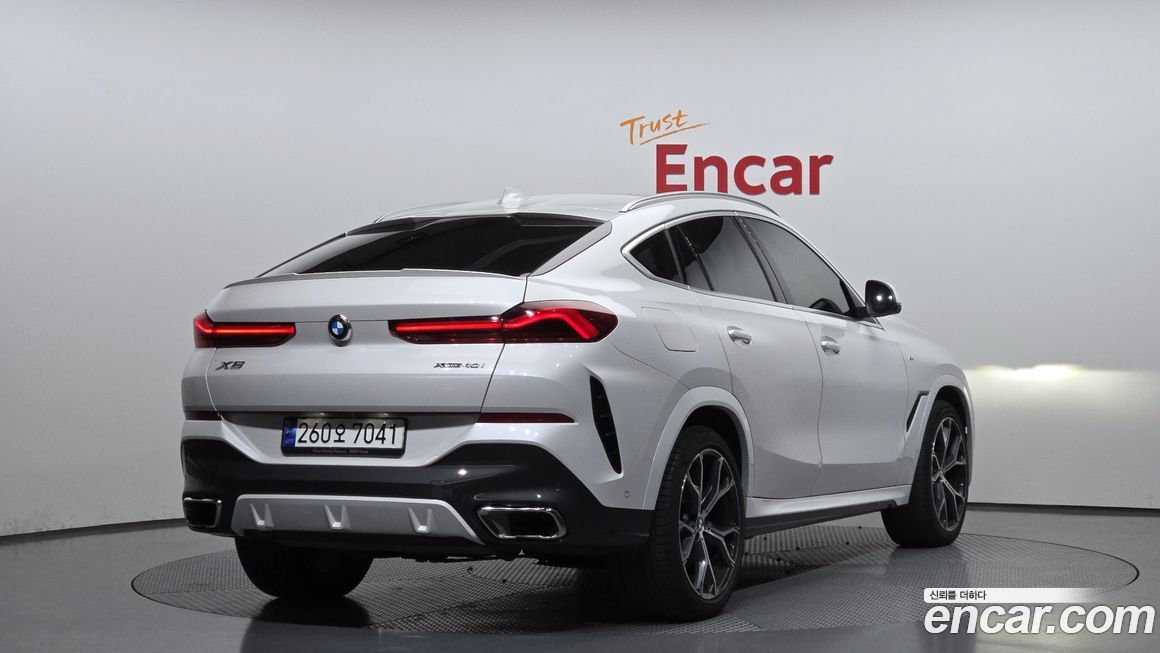 BMW X6 xDrive40i M Sport, 2023