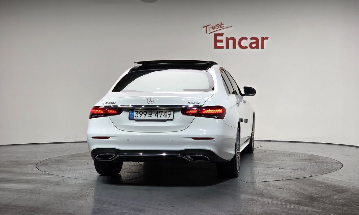 Mercedes-Benz E-Class E350 4MATIC AMG Line, 2022