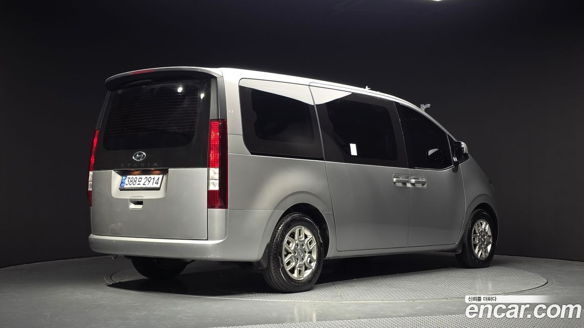 Hyundai Staria Tourer 9-Seater, 2024