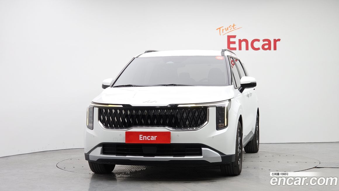 Kia Carnival 9-Seater Prestige, 2024