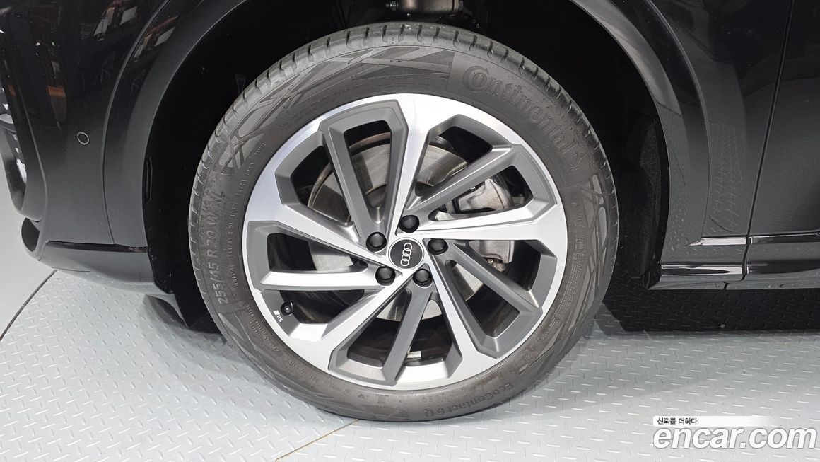 Audi Q5 40 TDI Quattro S Line Sportback, 2025