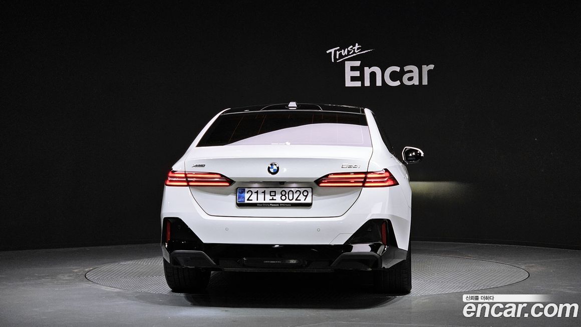BMW 5-Series 530i xDrive M Sport, 2025